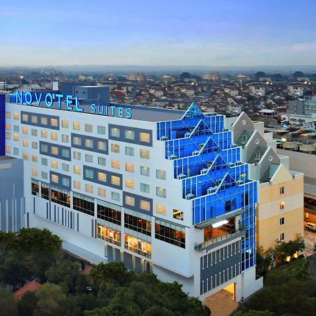 โนโวเทล สวีท ยกยาการ์ต้า มาลิโอโบโร Hotel ยอกยาการ์ตา ภายนอก รูปภาพ