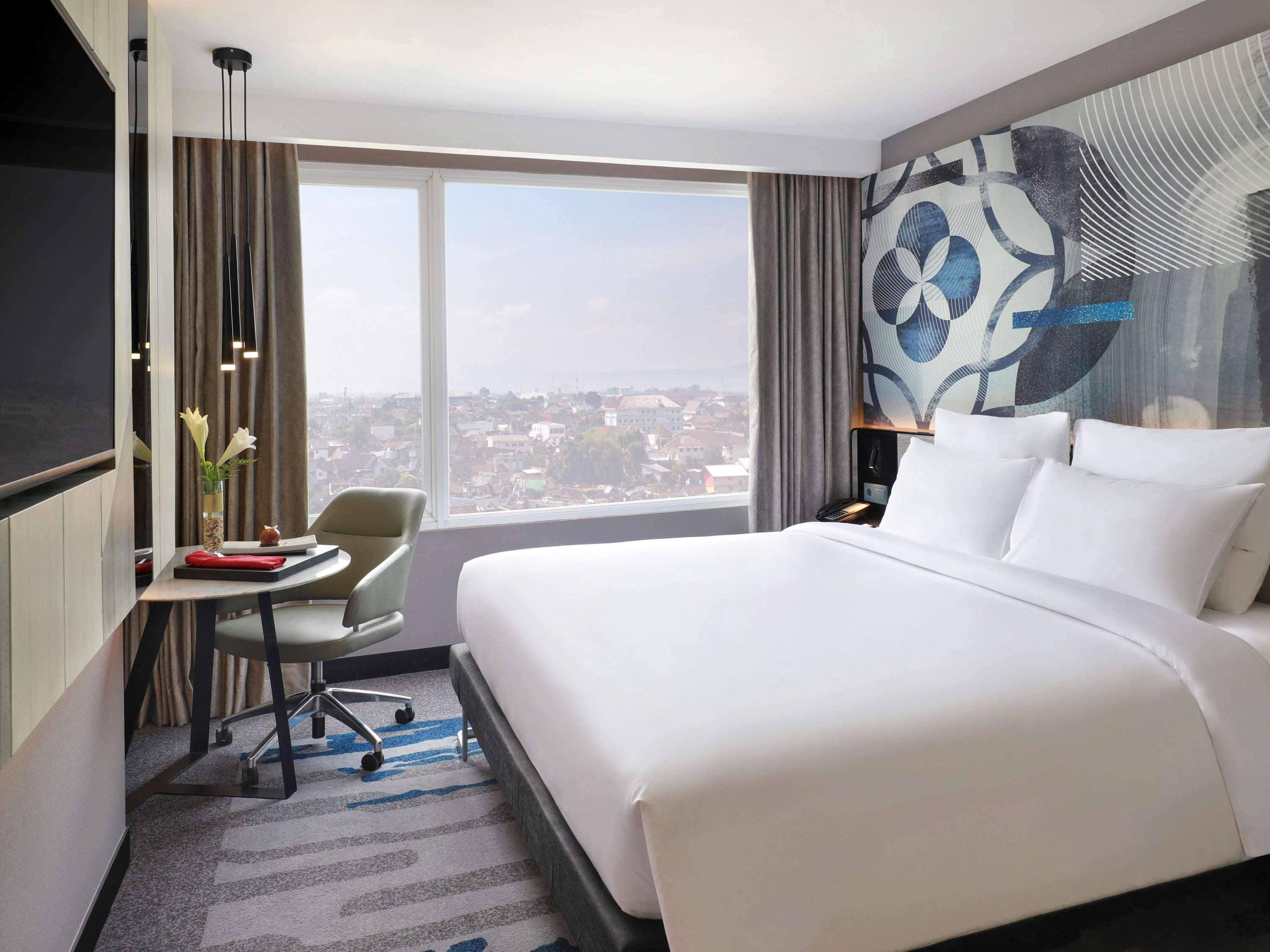 โนโวเทล สวีท ยกยาการ์ต้า มาลิโอโบโร Hotel ยอกยาการ์ตา ห้อง รูปภาพ
