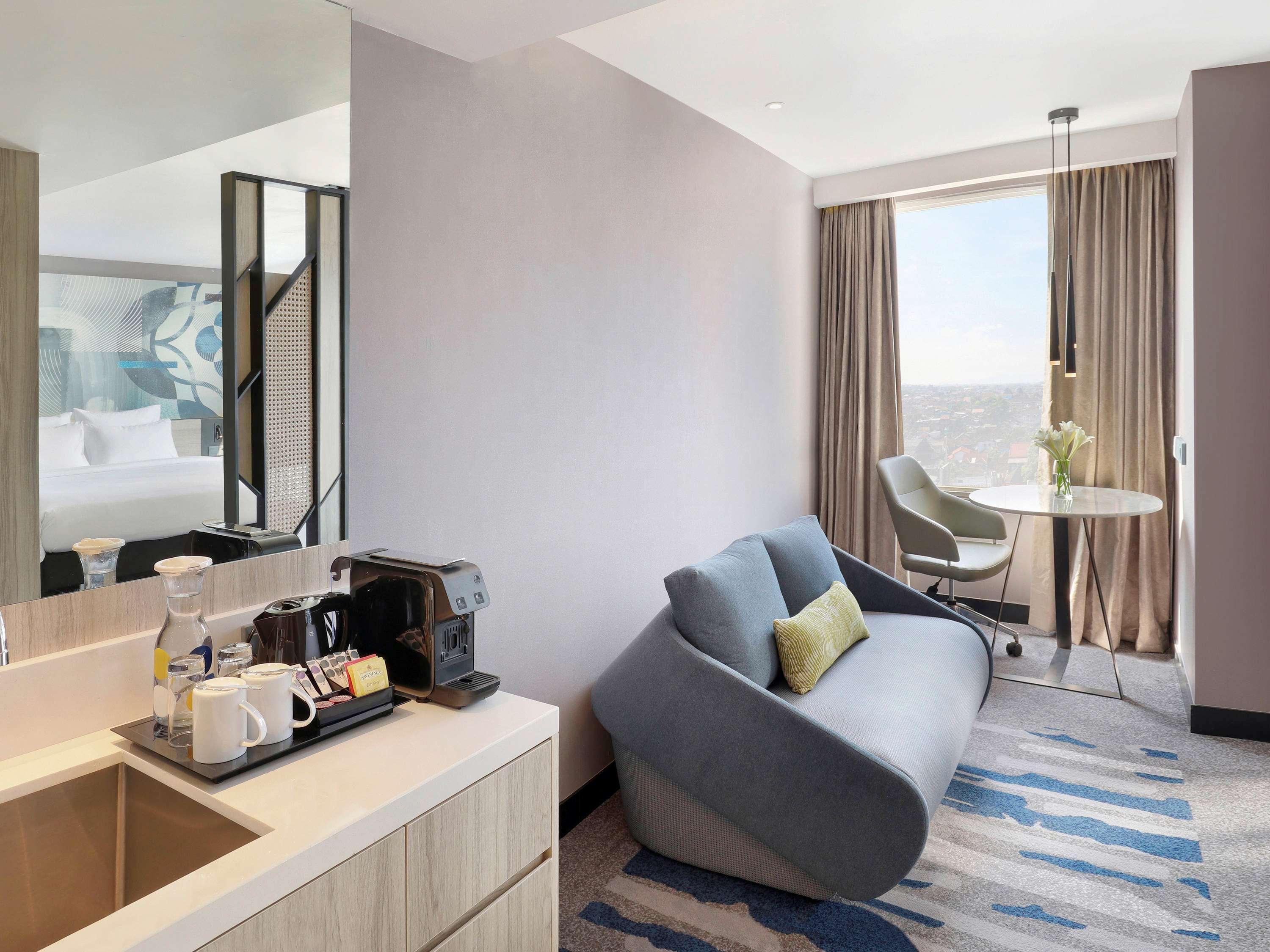 โนโวเทล สวีท ยกยาการ์ต้า มาลิโอโบโร Hotel ยอกยาการ์ตา ภายนอก รูปภาพ
