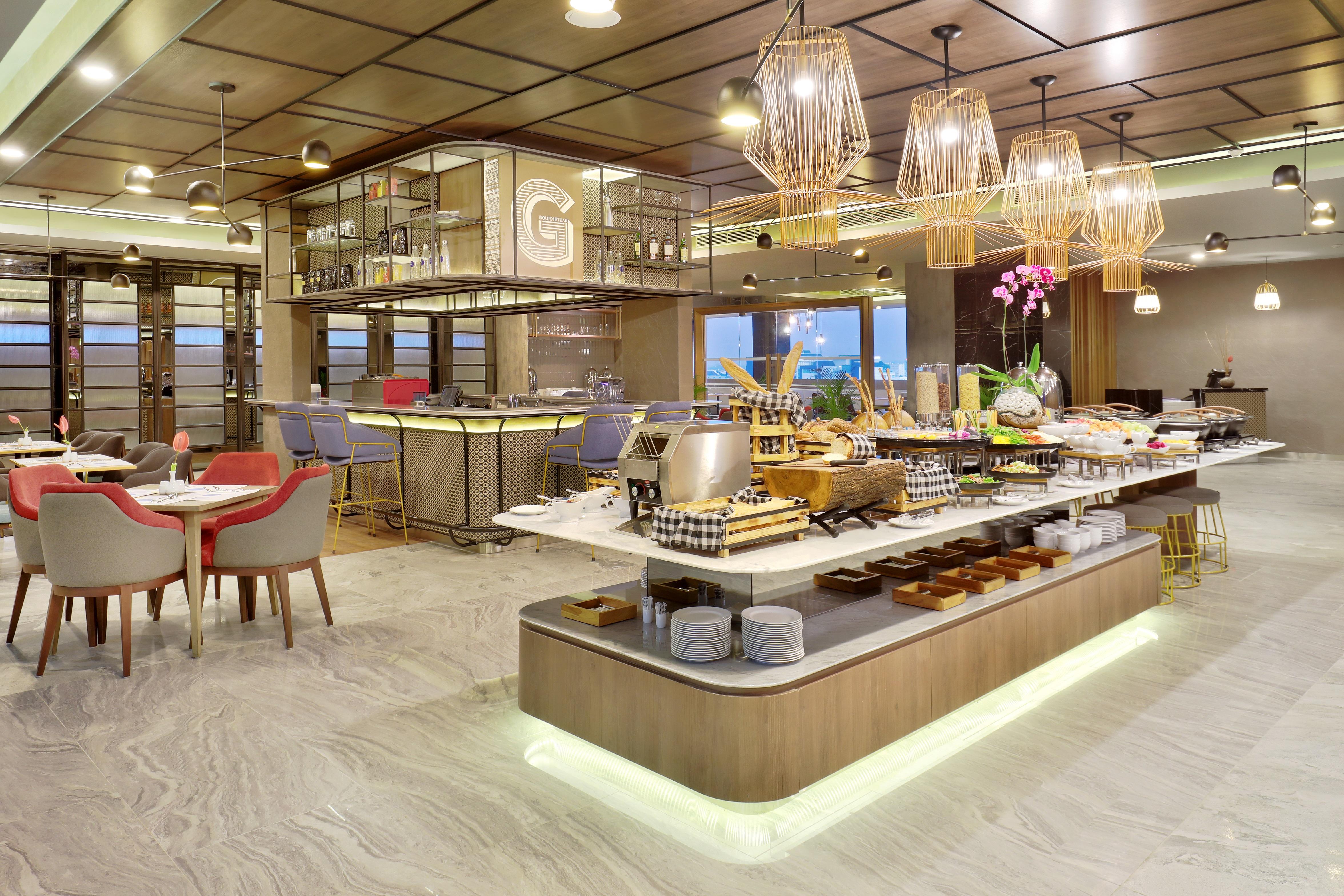 โนโวเทล สวีท ยกยาการ์ต้า มาลิโอโบโร Hotel ยอกยาการ์ตา ภายนอก รูปภาพ