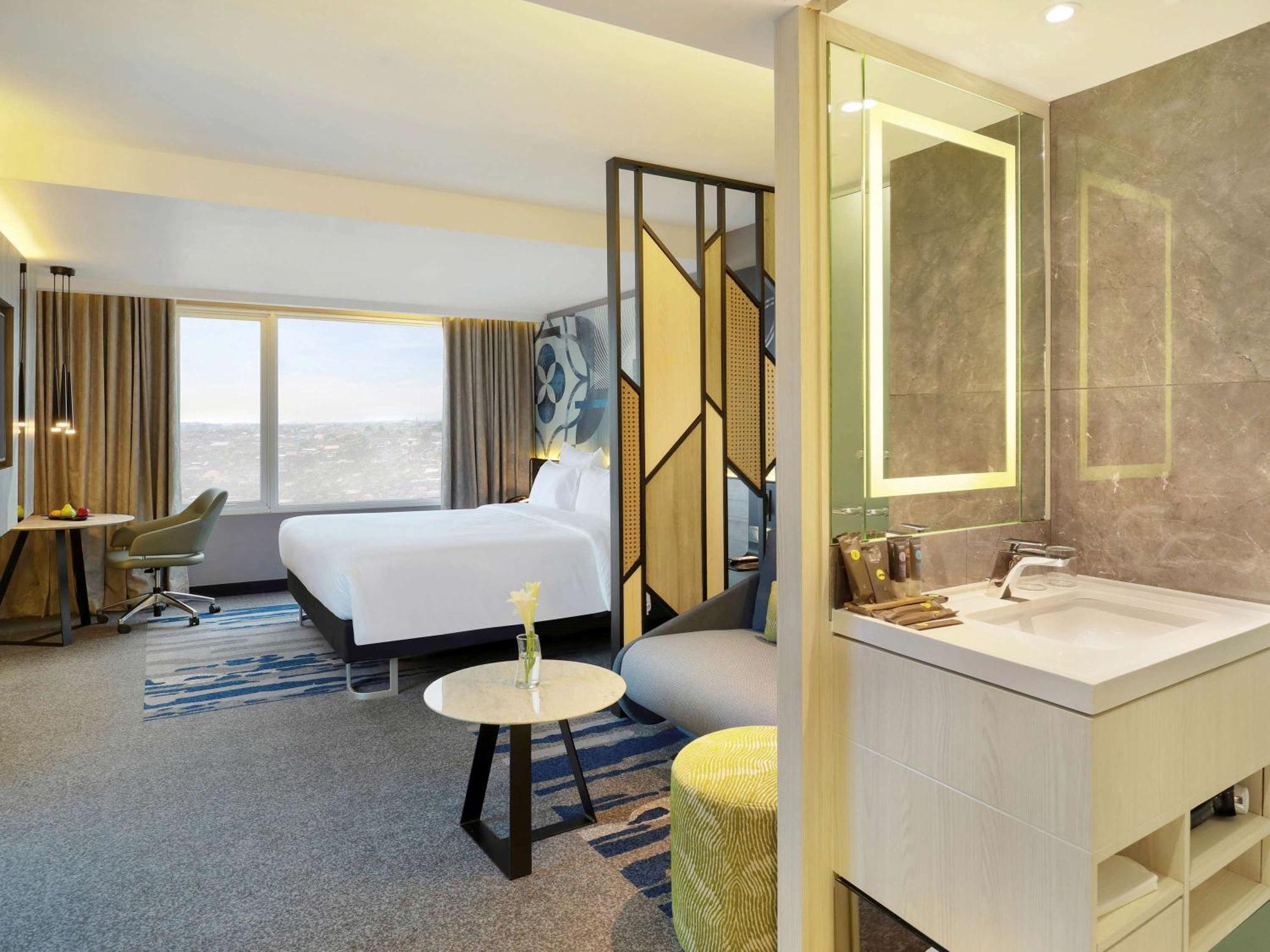 โนโวเทล สวีท ยกยาการ์ต้า มาลิโอโบโร Hotel ยอกยาการ์ตา ภายนอก รูปภาพ